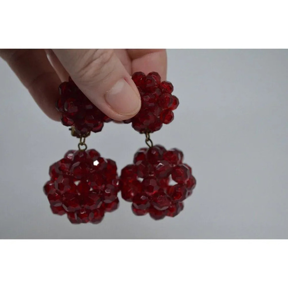 Christmas Bauble Clip on Earrings Red Balls Beaded Plastic Tacky Xmas Jewelry - Picture 3 of 7